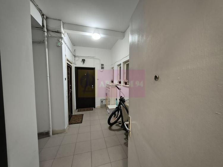 Garsonieră semidecomandată, mobilată în Romană