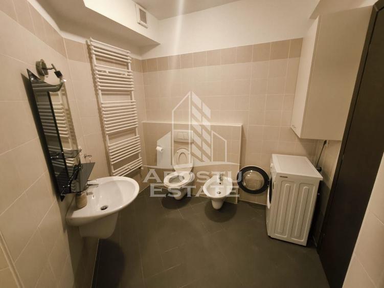 Apartament cu 3 camere decomandat, mobilat în Torontalului