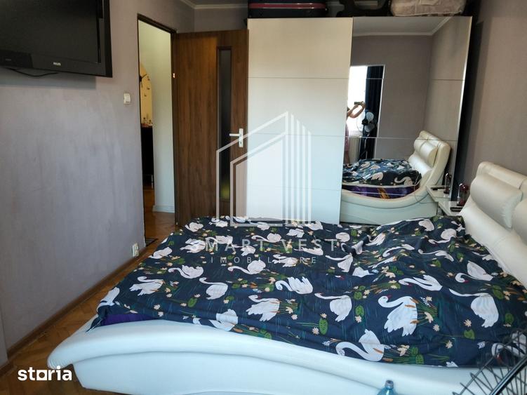 Apartament cu 3 camere semidecomandat în Micro 16