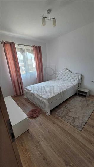 Apartament cu 2 camere semidecomandat, mobilat în Dumbrăvița