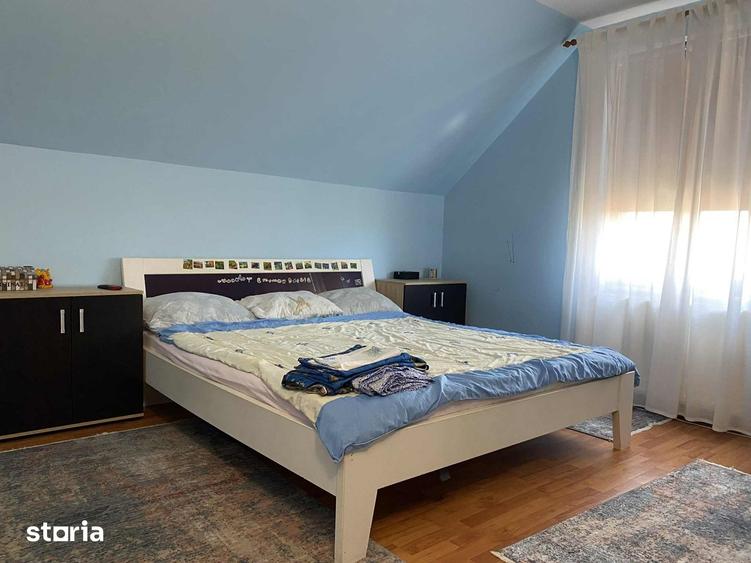 Casă cu 5 camere cu Teren 1000 Mp în Central