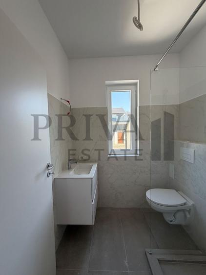 Duplex cu 4 camere cu Canalizare în Chișoda