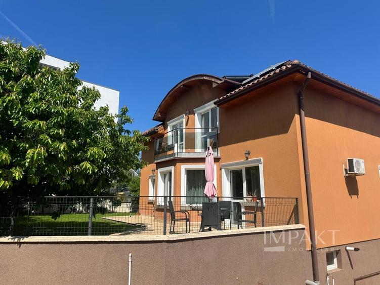 De închiriat – Vilă premium cu panouri fotovoltaice, grădină și garaj - 10