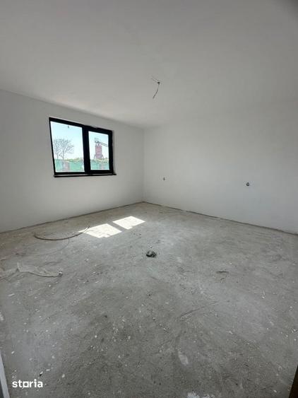 Casă cu 3 camere cu Teren 300 Mp în Central