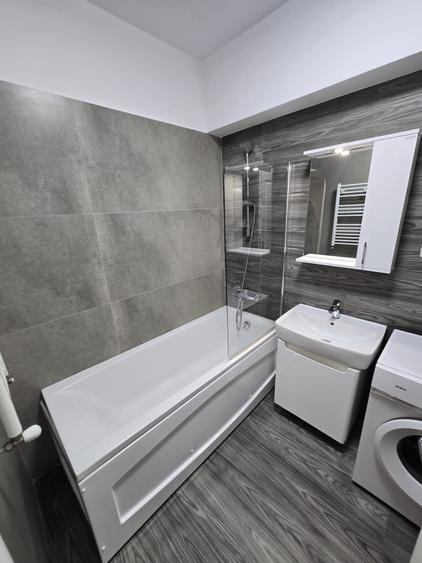 Apartament cu 2 camere decomandat în 13 Septembrie
