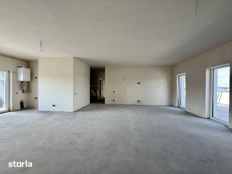 Apartament cu 4 camere în Bună Ziua