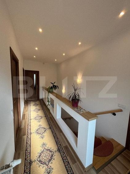 Casă individuală cu 4 camere cu Piscina în Borhanci
