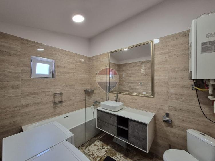 Apartament cu 2 camere semidecomandat, mobilat în Apărătorii Patriei