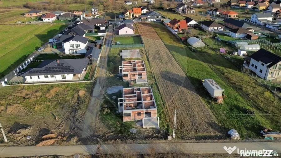 Casă cu 4 camere cu Teren 500 Mp în Mocira