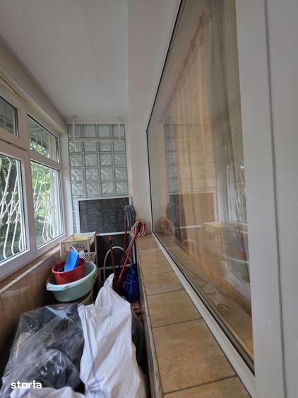 Apartament cu 3 camere decomandat în Drumul Taberei