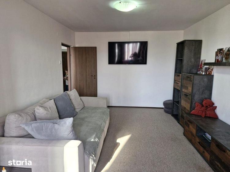 Apartament cu 3 camere în IAR