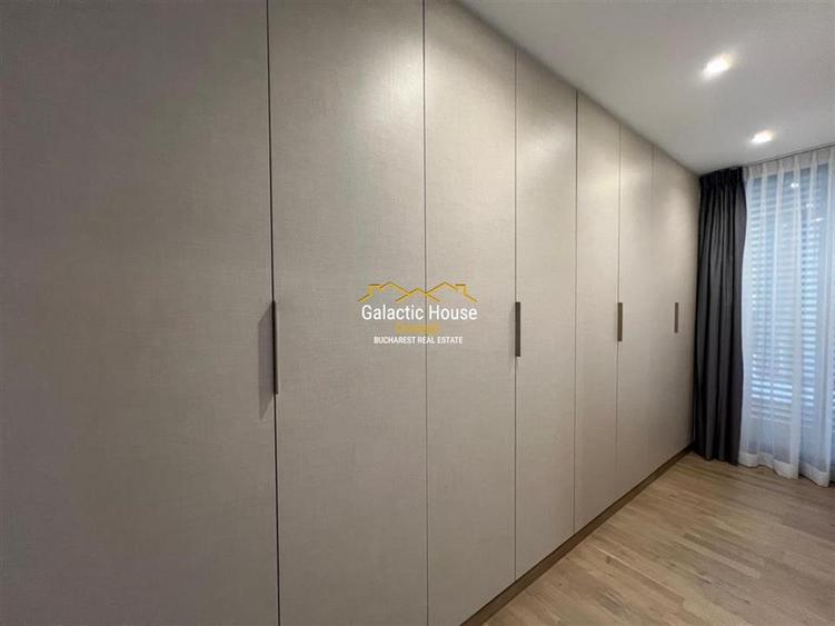 Apartament cu 5 camere decomandat în Primăverii