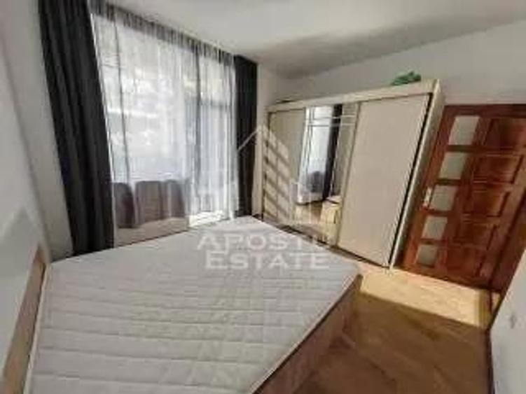 Apartament cu 2 camere semidecomandat în Ghiroda