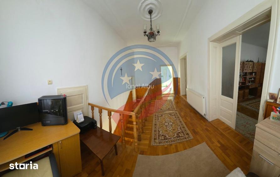 Casa tip duplex de vanzare 217 mp, teren 897 mp, zona centrala Ludu?