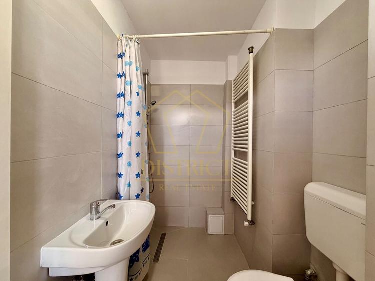 Garsonieră nedecomandată, mobilată în Complex Studențesc