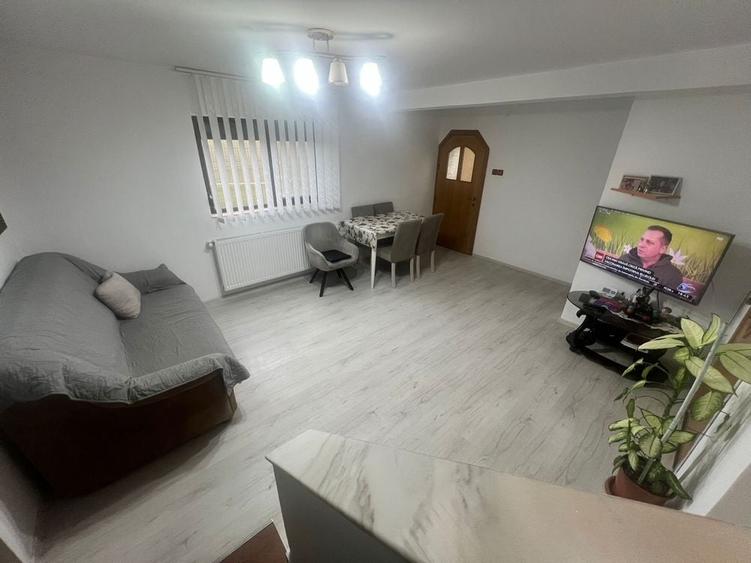 Casă cu 4 camere în Central