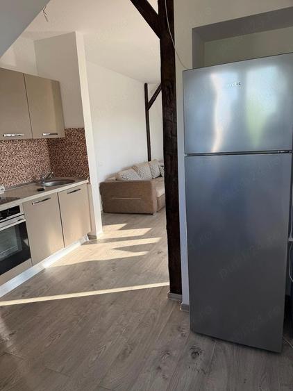 Apartament cu 2 camere decomandat în Dumbrăvița