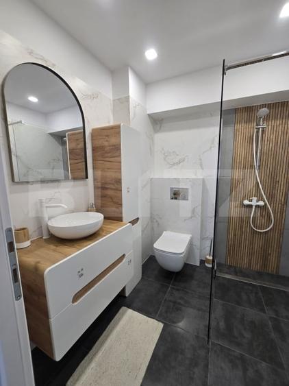 Apartament 2 camere, 60 mp, zona Ultracentral - 1
