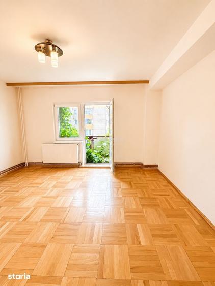 Apartament cu 4 camere în Scriitorilor