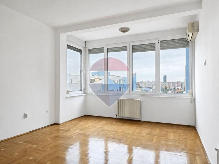 Apartament cu 3 camere decomandat în Calea Plevnei
