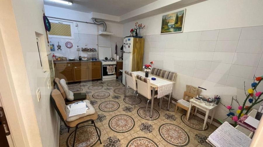 Casă cu 5 camere cu Teren 475 Mp în Olimpia-Stadion