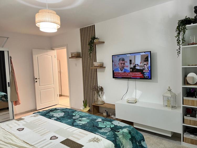 Apartament cu 2 camere decomandat în Nicolina