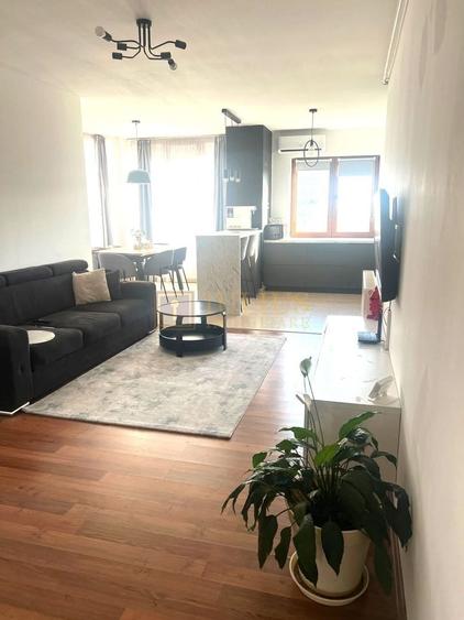 Apartament cu 3 camere decomandat, mobilat în Torontalului