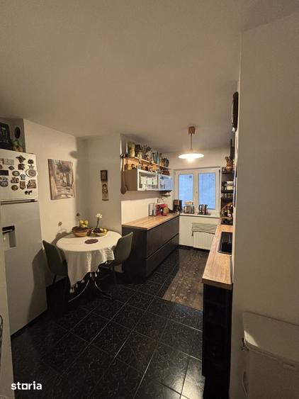 Apartament cu 4 camere în Militari