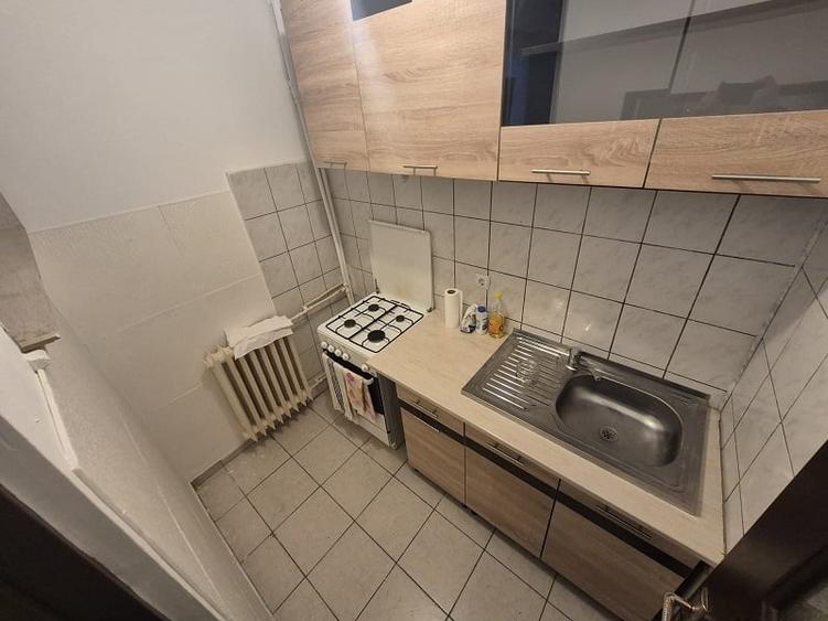 Garsonieră decomandată în Tătărași