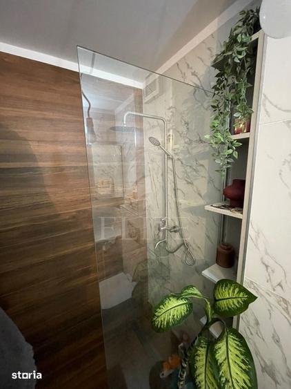 Apartament cu 3 camere semidecomandat în Dâmbul Rotund