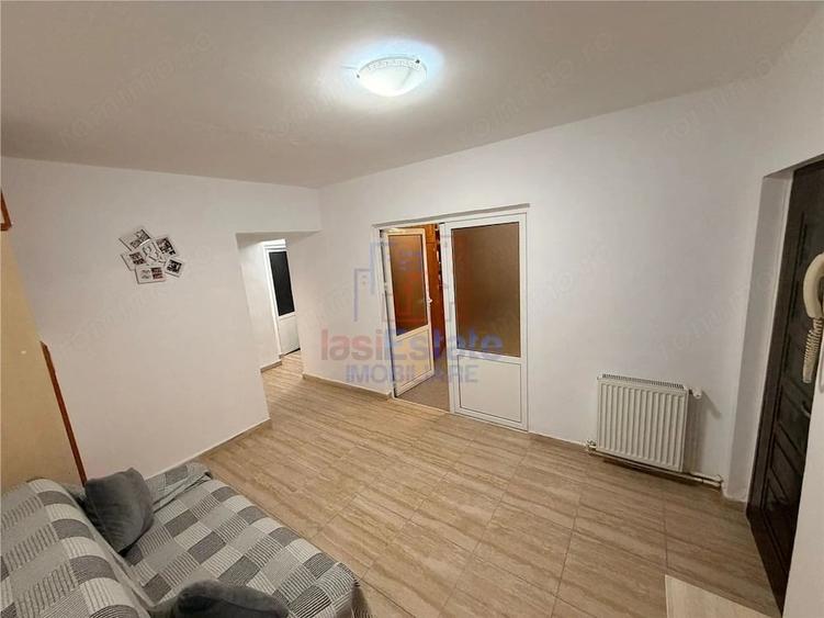Apartament cu 2 camere decomandat în Filiași