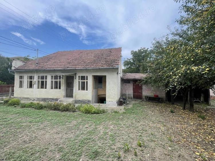 Casă cu 2 camere în Petrisat