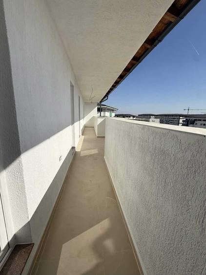 Apartament cu 3 camere decomandat în Chiajna