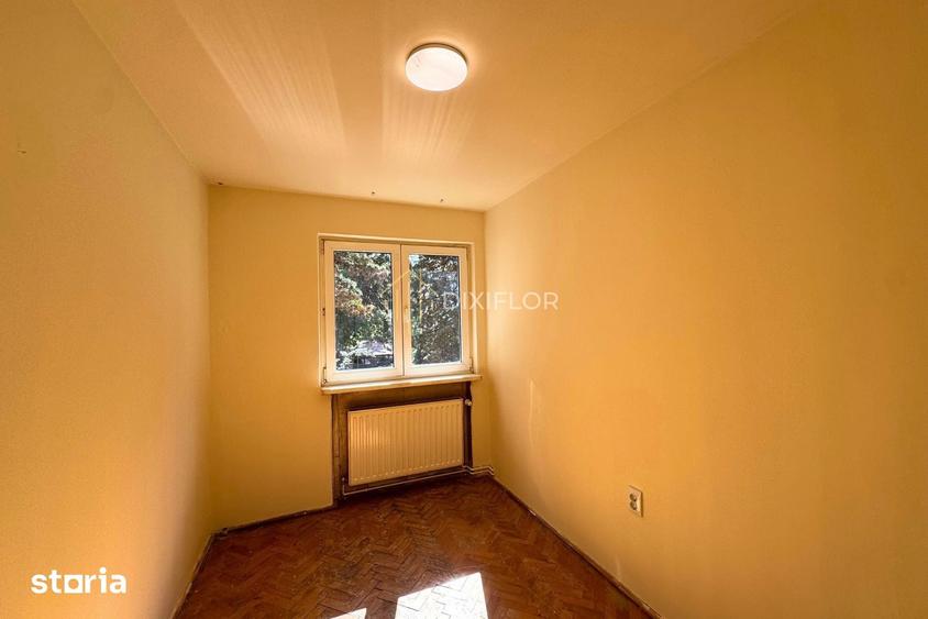 Apartament cu 3 camere decomandat în Mureșeni
