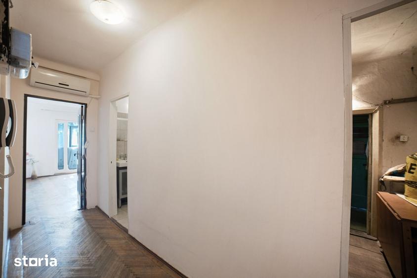 Apartament cu 2 camere semidecomandat în Centrul Civic