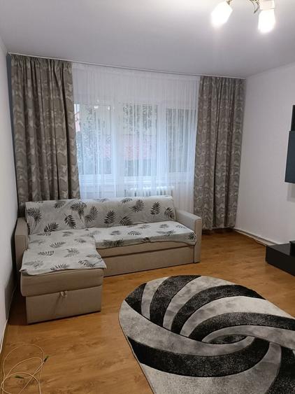 Apartament cu 2 camere semidecomandat în George Enescu