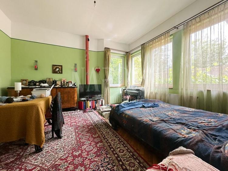 Casă individuală cu 6 camere cu Canalizare în Grigorescu