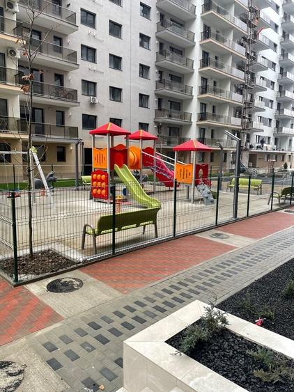 Apartament cu 2 camere decomandat în Titan