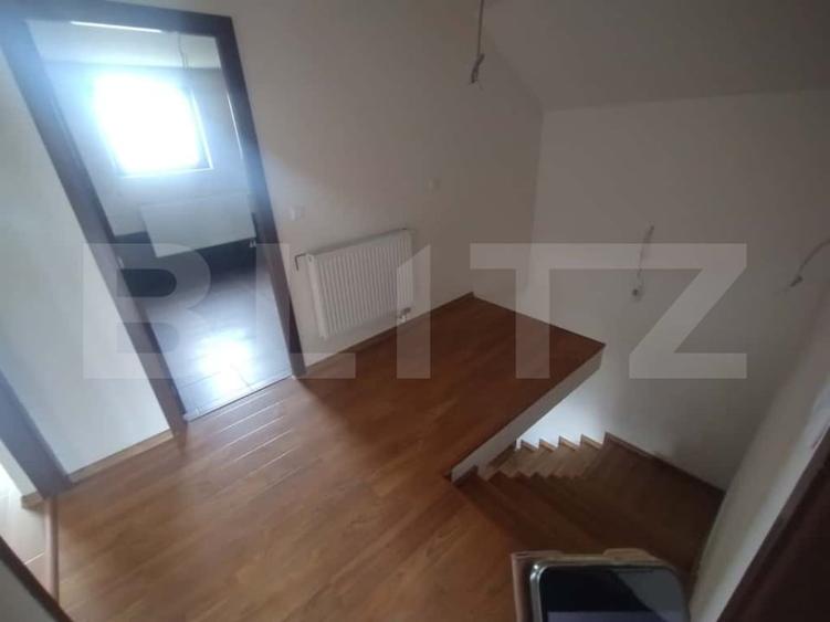 Casă individuală cu 4 camere cu Teren 500 Mp în Beclean