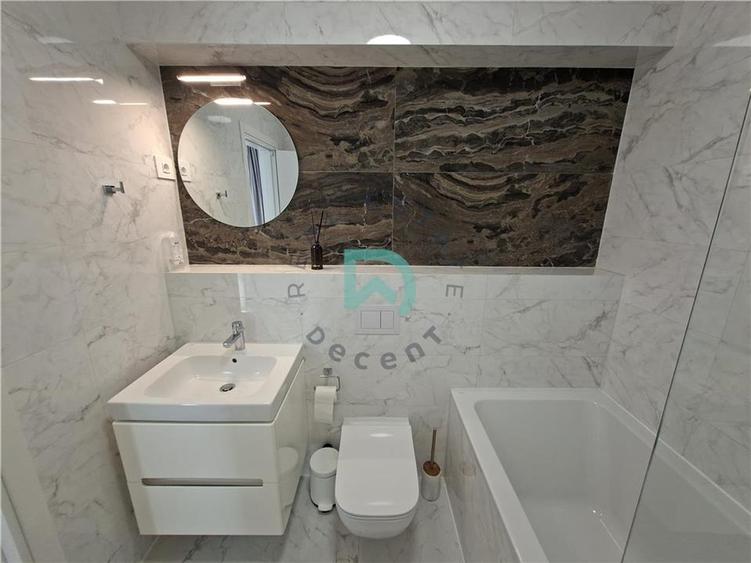 Apartament cu 3 camere decomandat în Drumul Poienii