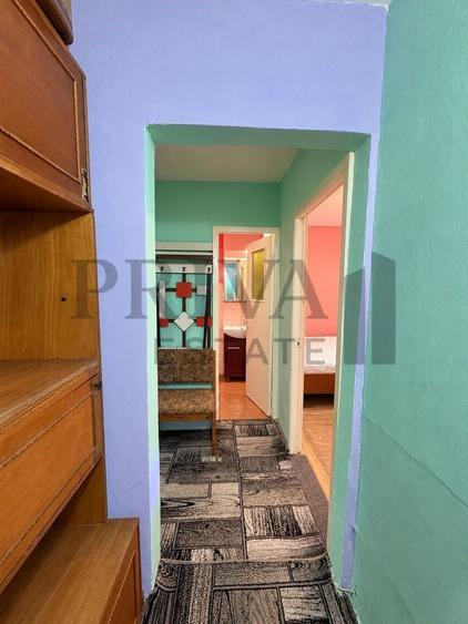 Apartament cu 3 camere decomandat, mobilat în Bucovina