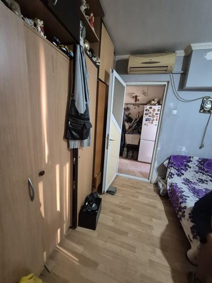 Apartament semidecomandat în Costin Georgian