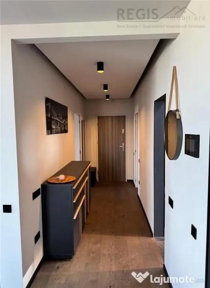 Apartament cu 2 camere semidecomandat în Tractorul