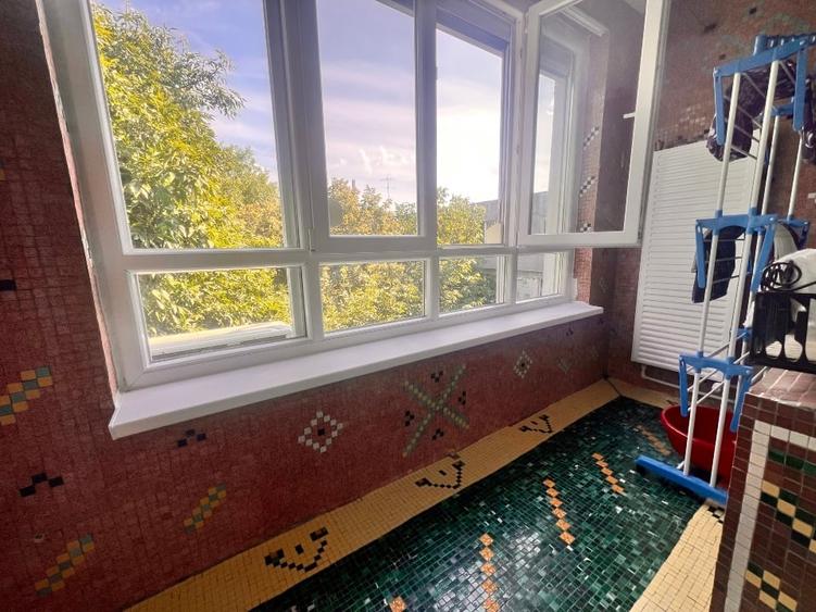 Apartament cu 3 camere decomandat, mobilat în Berceni