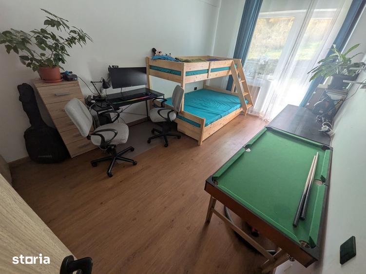 Apartament cu 3 camere în Florești