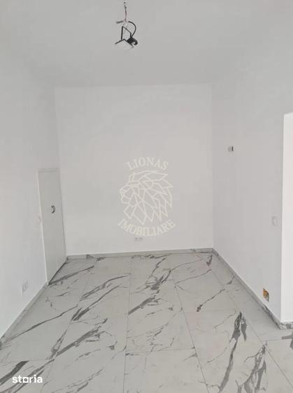 Spațiu comercial, de 30 mp, în Central