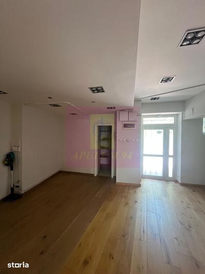 Spațiu comercial, de 78.79 mp, în Centrul Civic