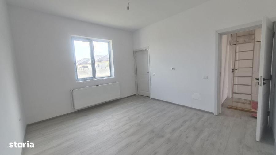 Casă cu 3 camere în Central