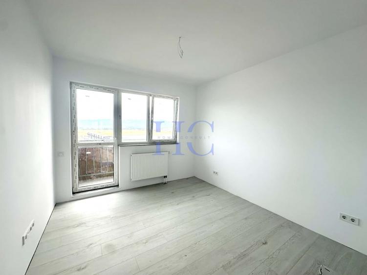 Apartament cu 4 camere decomandat în Mihai Viteazul