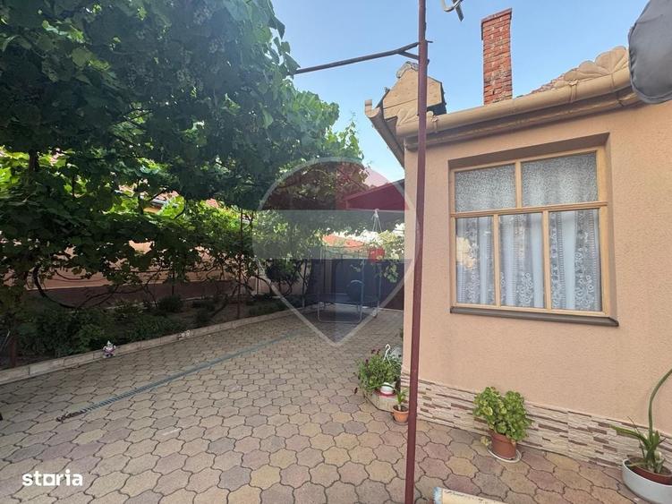 Casa cu 1439 mp teren Semlac la 37 km de Arad ( 2 cai de acces) - 5